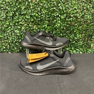 Nike Experience Run 12 Running Shoes - M7.5